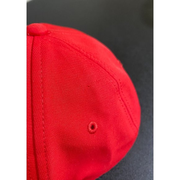 CAP Formula One 1 Scuderia Ferrari Team Scudetto F1 Hat Red LIMITED EDITION - Picture 3 of 12